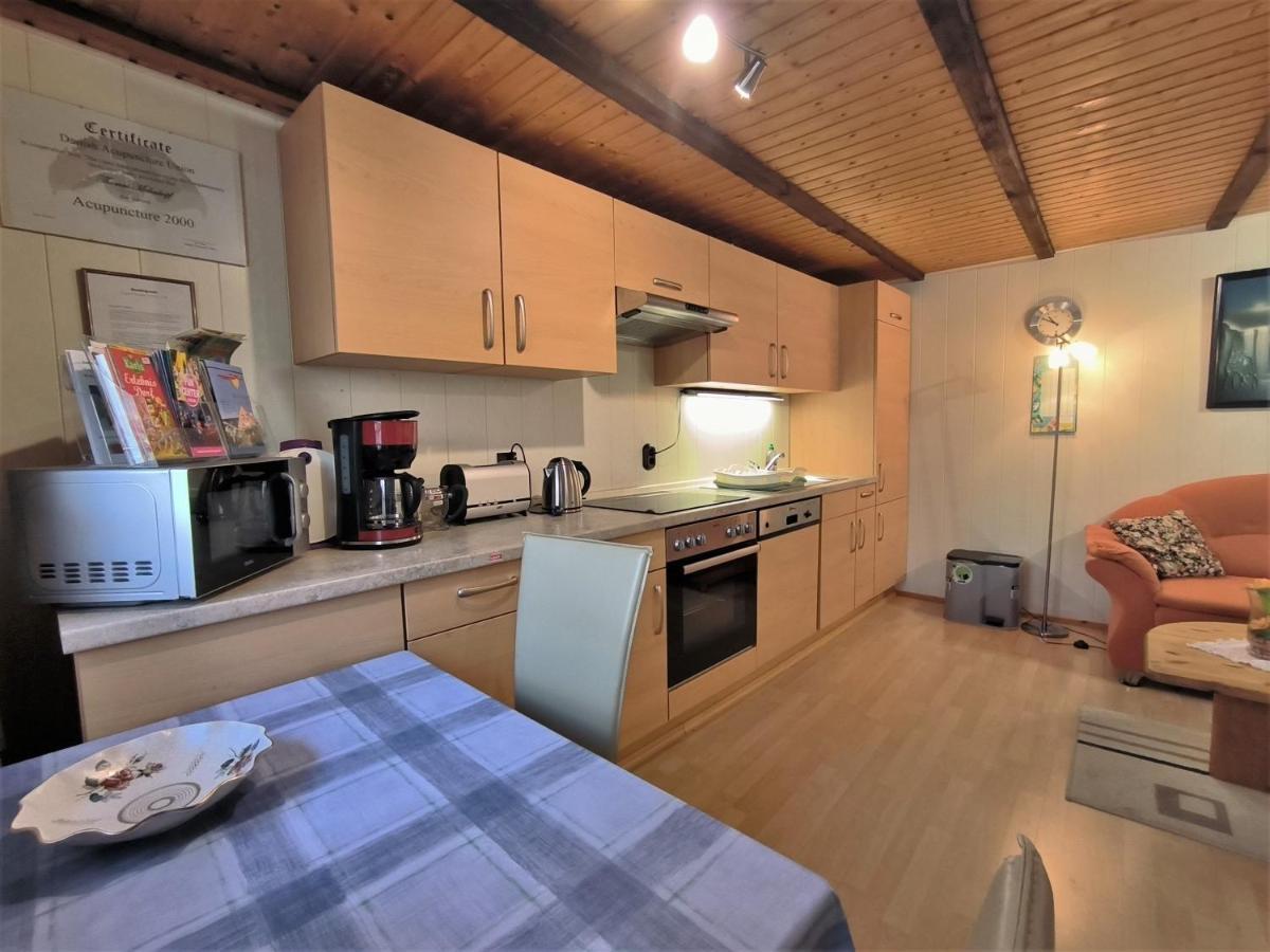 Ferienwohnung Mohnkopf - Unterkunft Fuer 2 Bis 3 Personen Mit Terrasse Jerrishoe Exterior photo